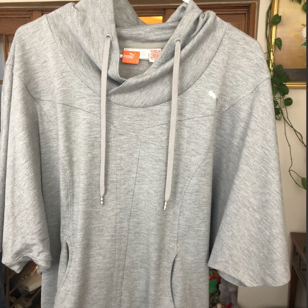 PUMA Sweatshirt